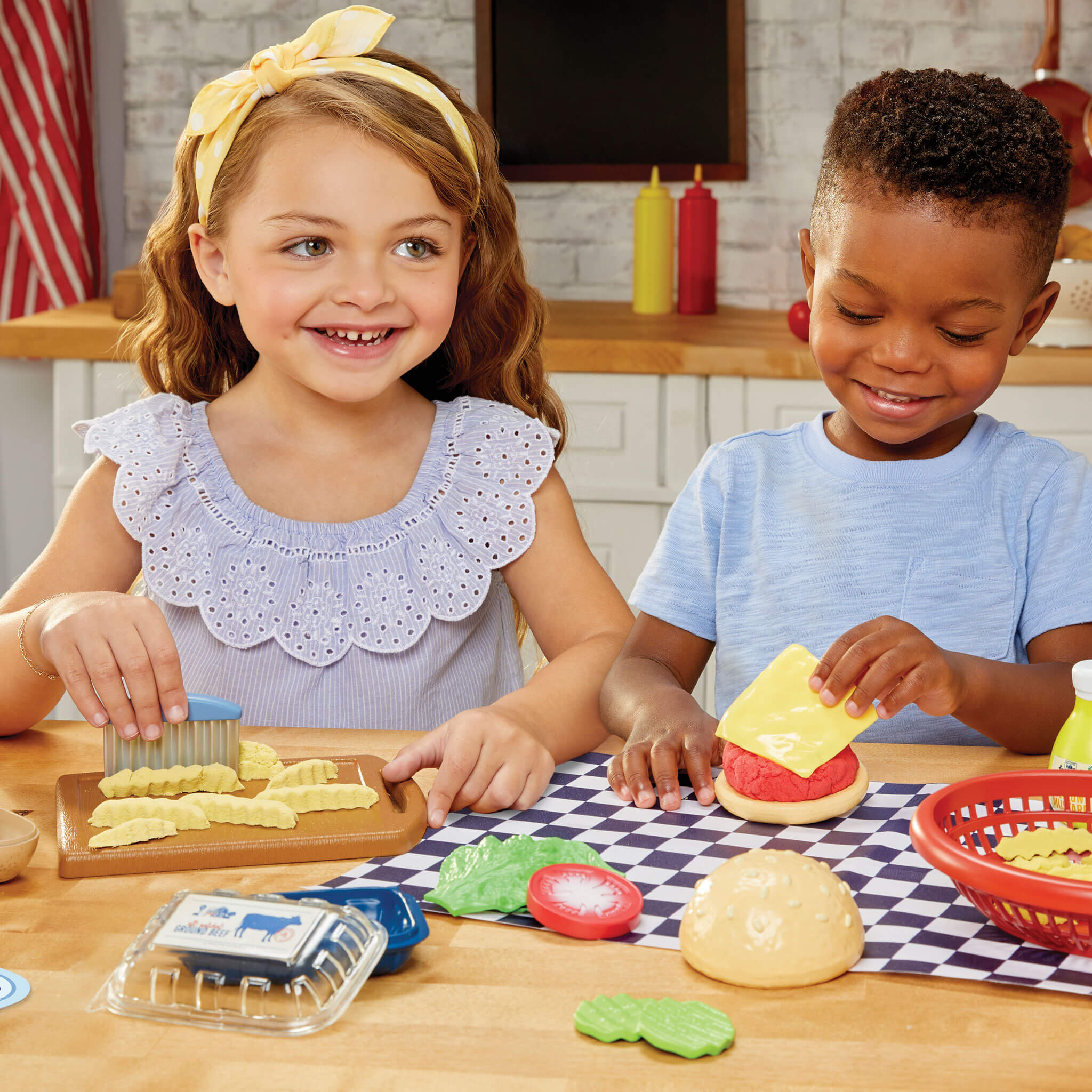 Creative Chefs? Cheeseburger and Fries Kit - Image 2