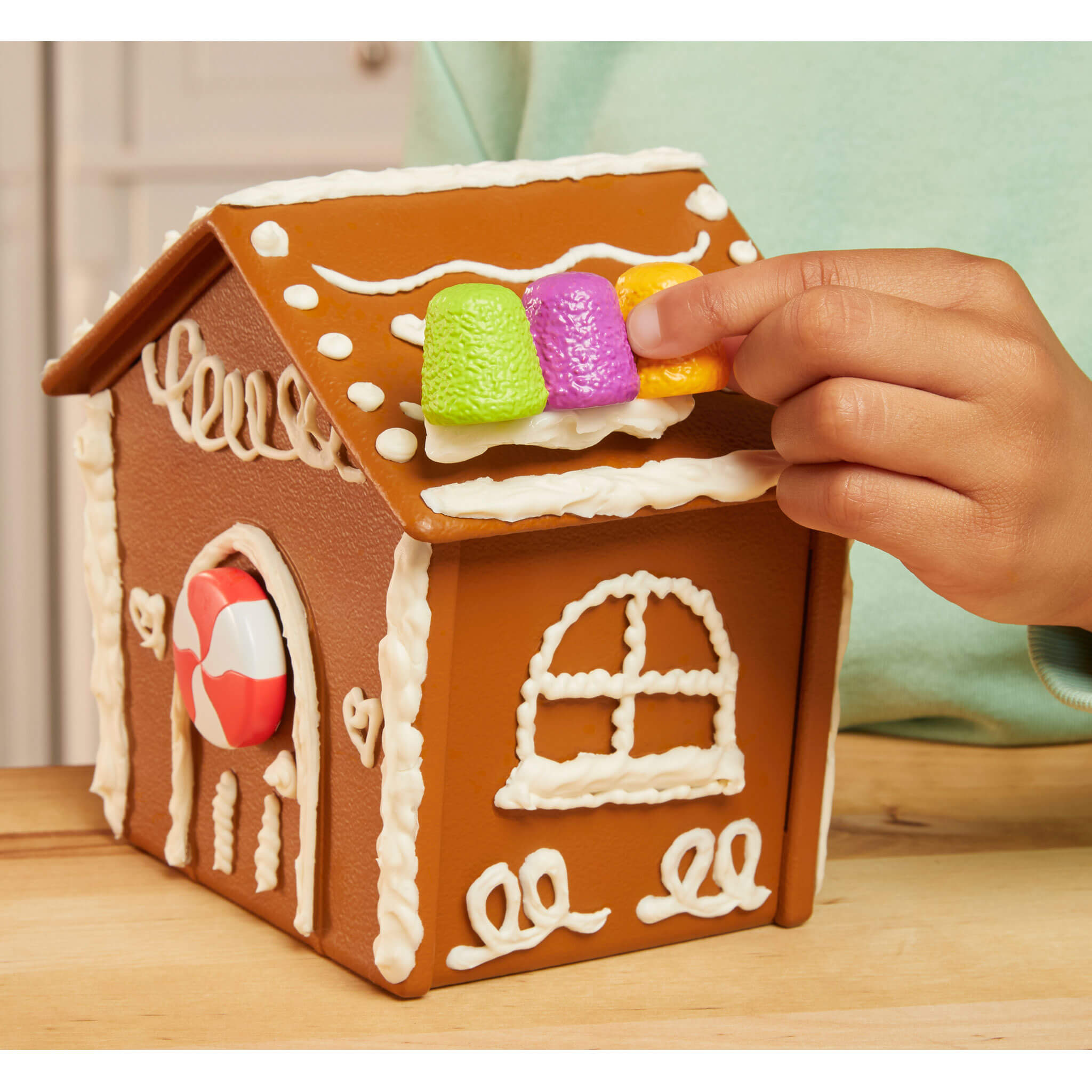 Creative Chefs? Gingerbread House Kit - Image 6