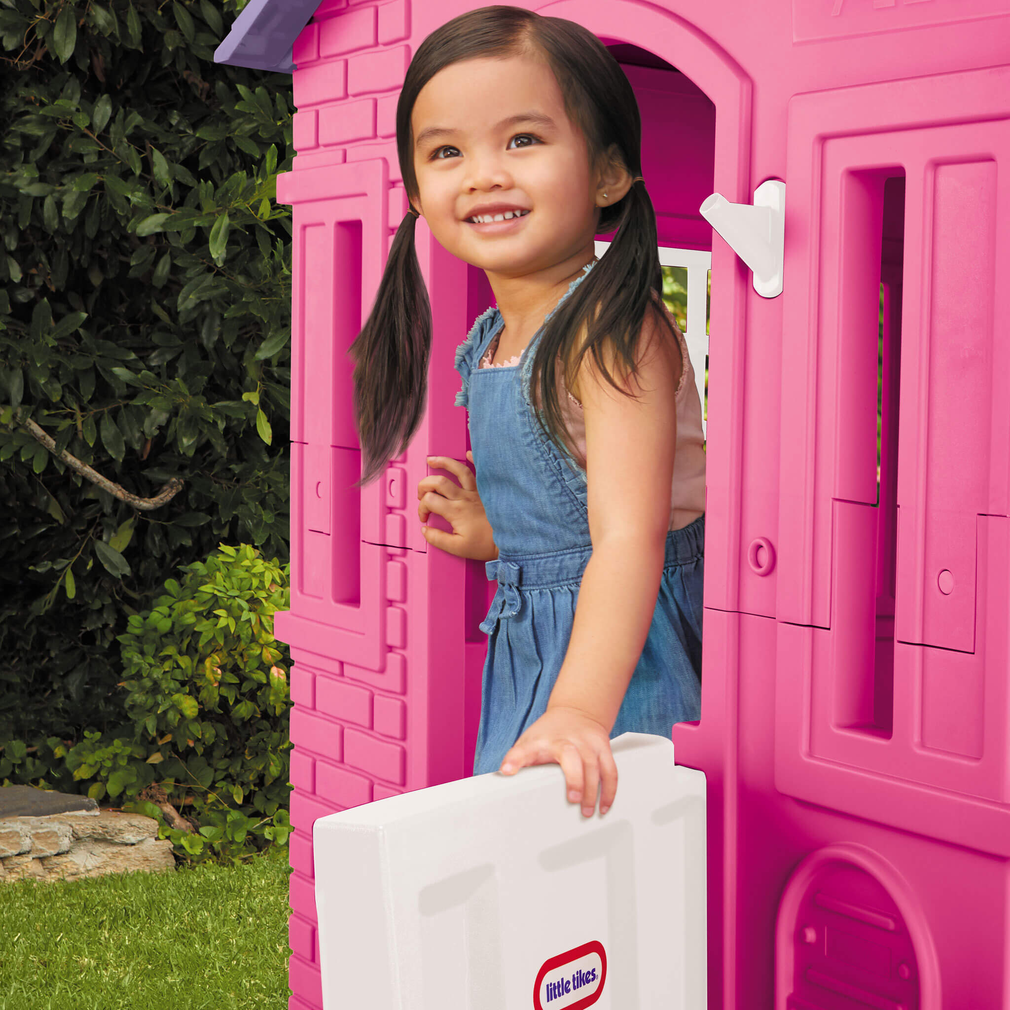 Cape Cottage Playhouse? - Pink - Image 5